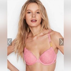 Victoria’s Secret sexy tee lace push-up bra